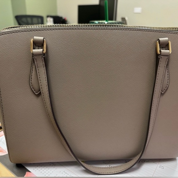 Tory Burch Saffiano Tote/Medium Satchel - Picture 4 of 10